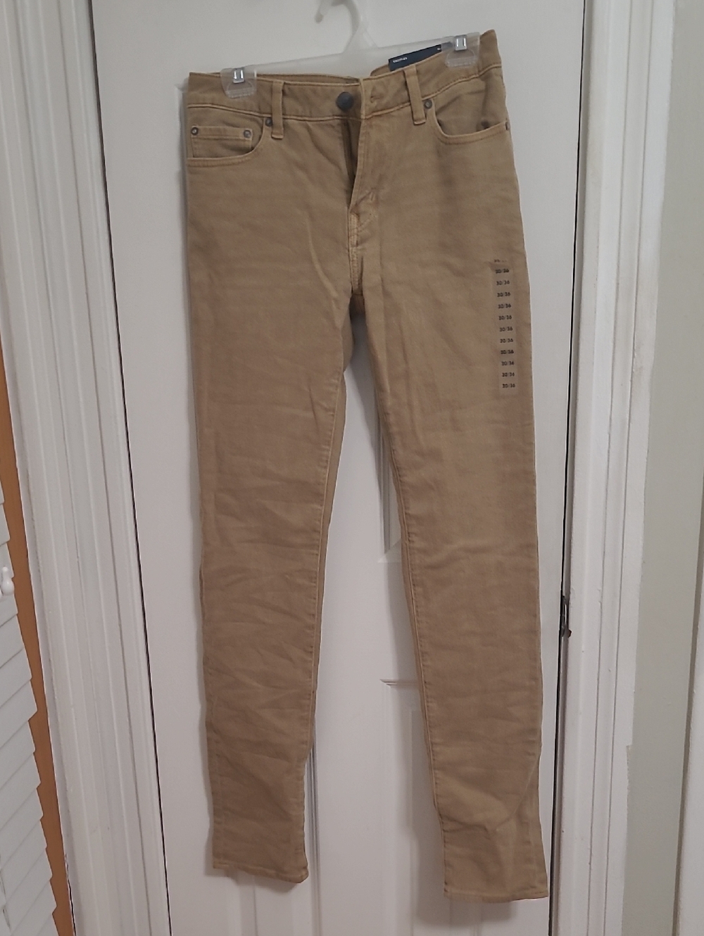 American Eagle Outfitters Men's Skinny Jeans in Tan